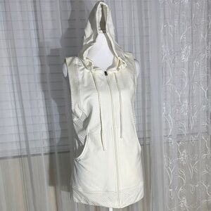 CALIA Sleeveless Hoodie Vest